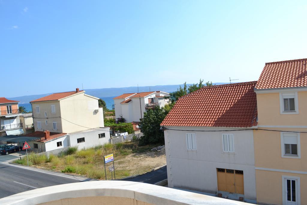 Apartments Lucia Podstrana Ruang foto
