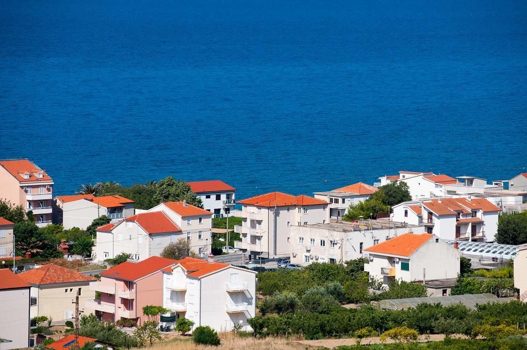 Apartments Lucia Podstrana Bagian luar foto